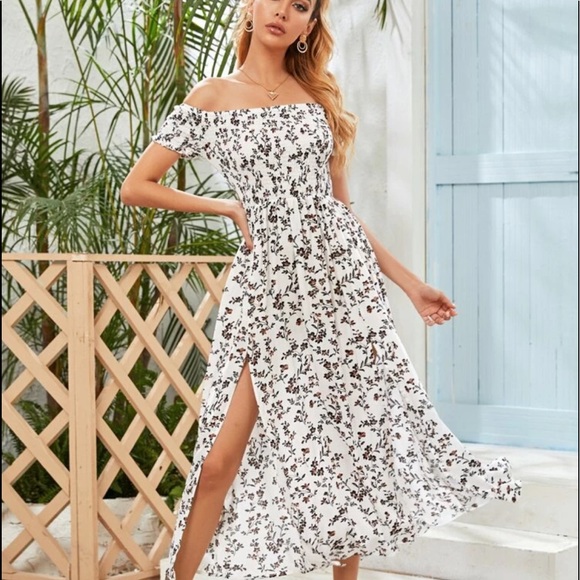 Lana.Jo Dresses & Skirts - Off-Shoulder Floral Dress
